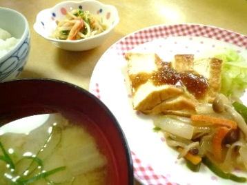 日和庵ランチ　厚揚げステーキ